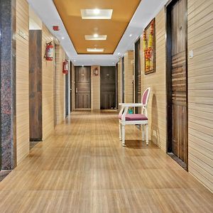Oyo Flagship 83475 Hotel Starlight